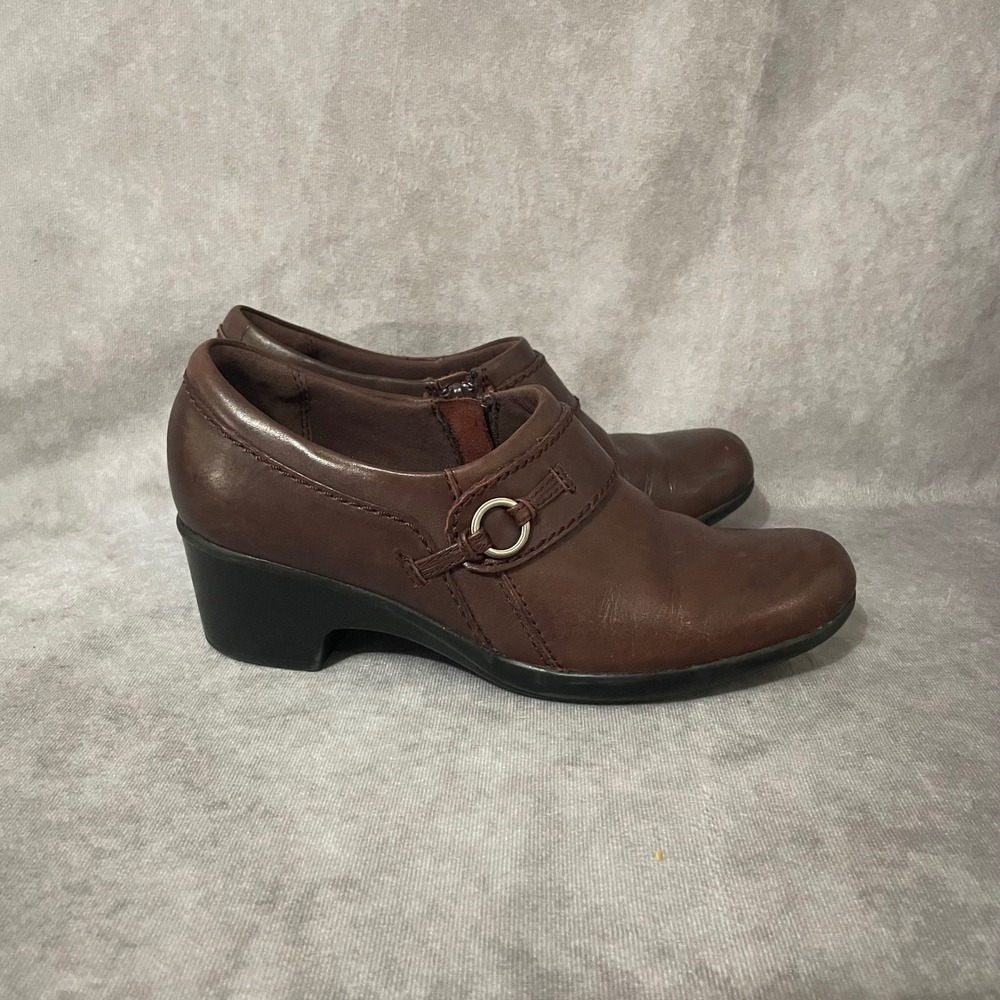 Clarks Leather Ankle Booties Women's Size 7M Red Side‎ Zip Buckle Block Heel